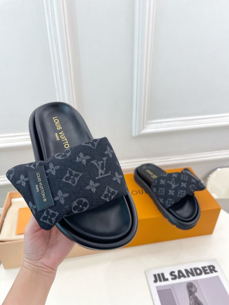 Louis Vuitton Slippers